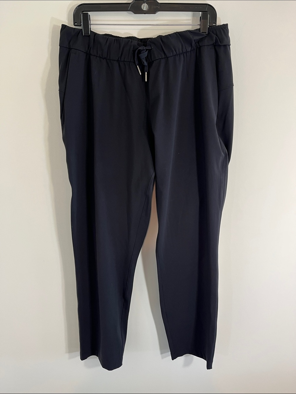 Lululemon on the fly pants size